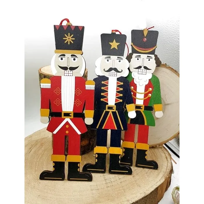 Hanger Notenkraker 22 cm