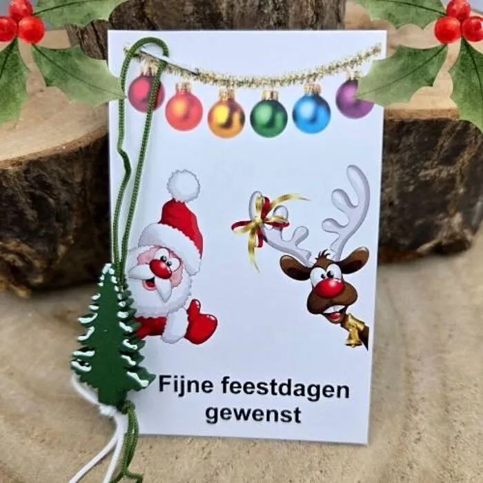 Mini kaartje "Fijne Feestdagen" met Kerstboom Gelukshanger