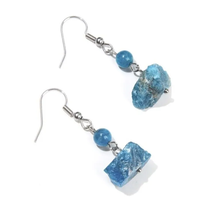 Oorbellen met ruwe Apatiet