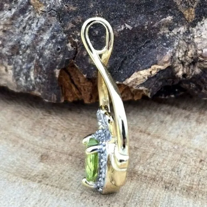 Claddagh Hanger Verguld met Peridoot