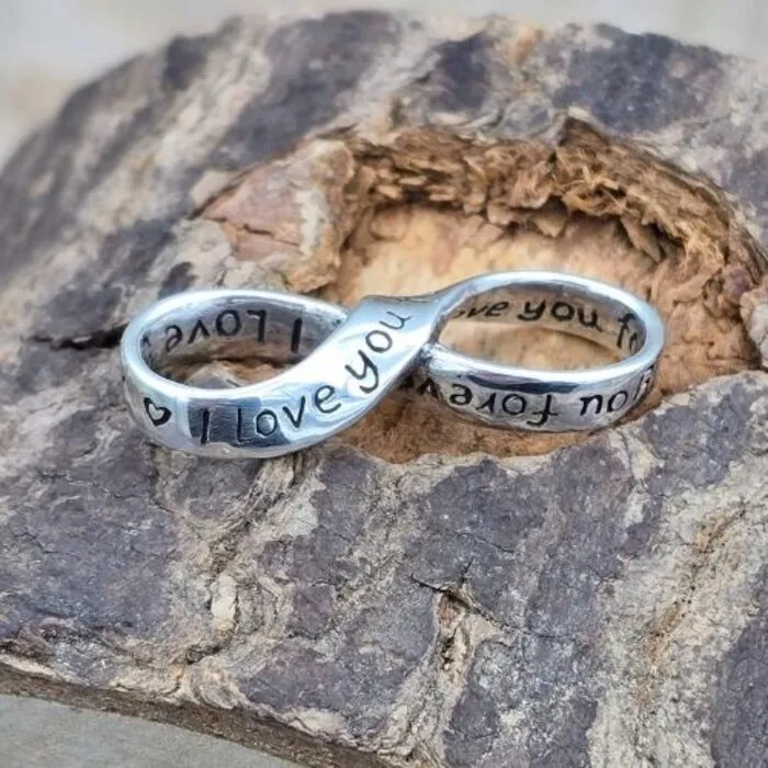 Hanger infinity met tekst