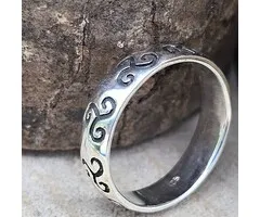 Zilveren Ring met Triskel Symbolen - Maat 10,5