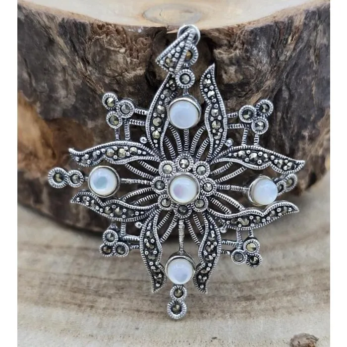 Hanger met marcasiet met maansteen