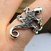 Zilveren ring met een gecko Maat 6