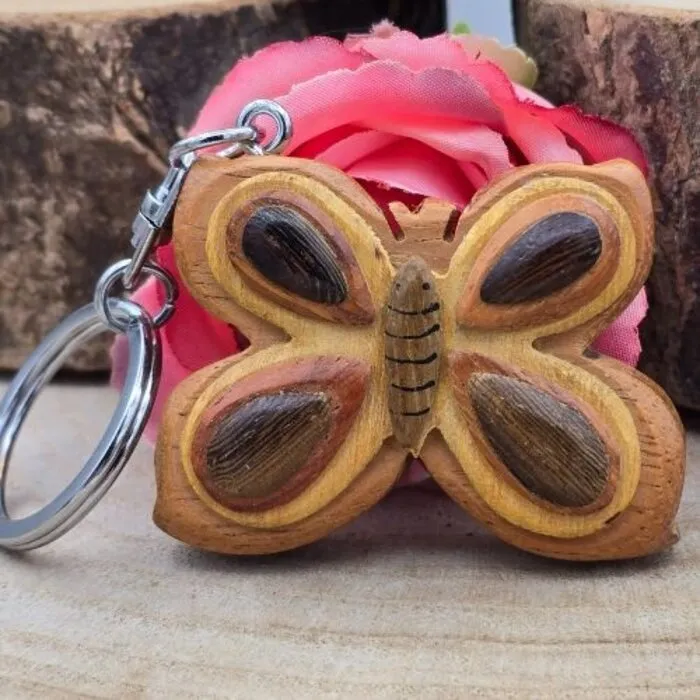 Sleutelhanger vlinder van hout