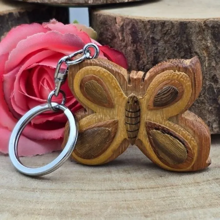 Sleutelhanger vlinder van hout