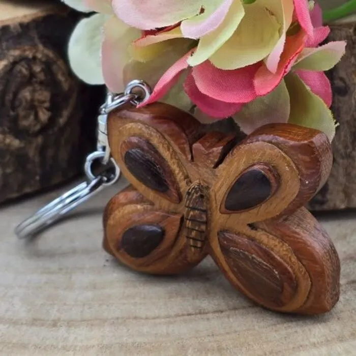 Sleutelhanger vlinder van hout