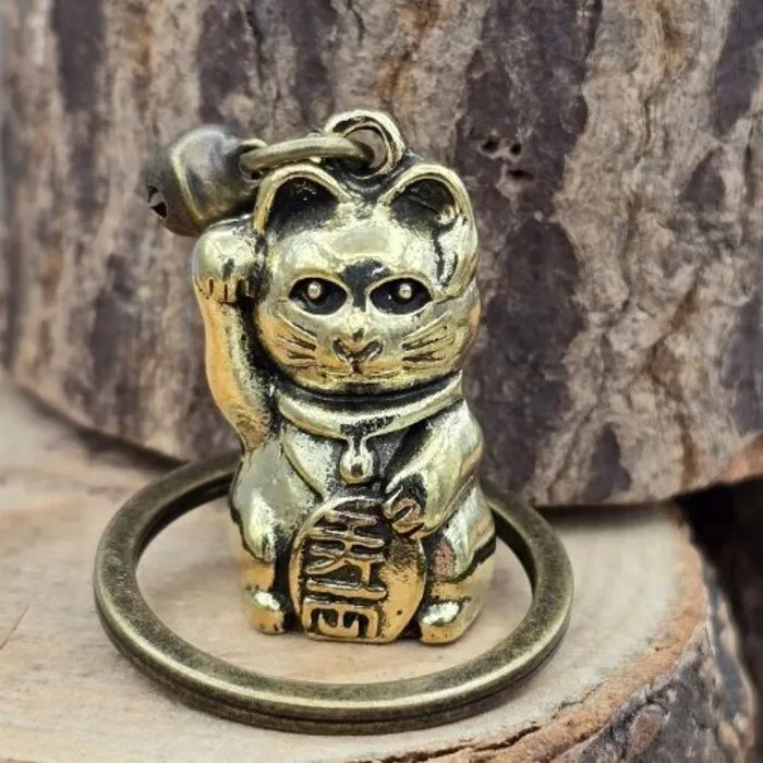 Lucky cat sleutelhanger metaal met belletje en kaartje