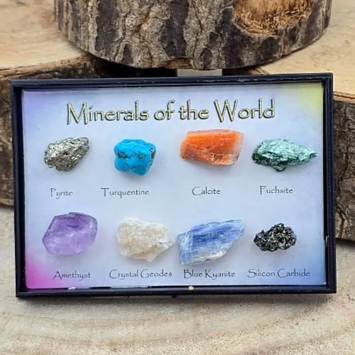 Doosje met 8 Mineralen van Over de Hele Wereld