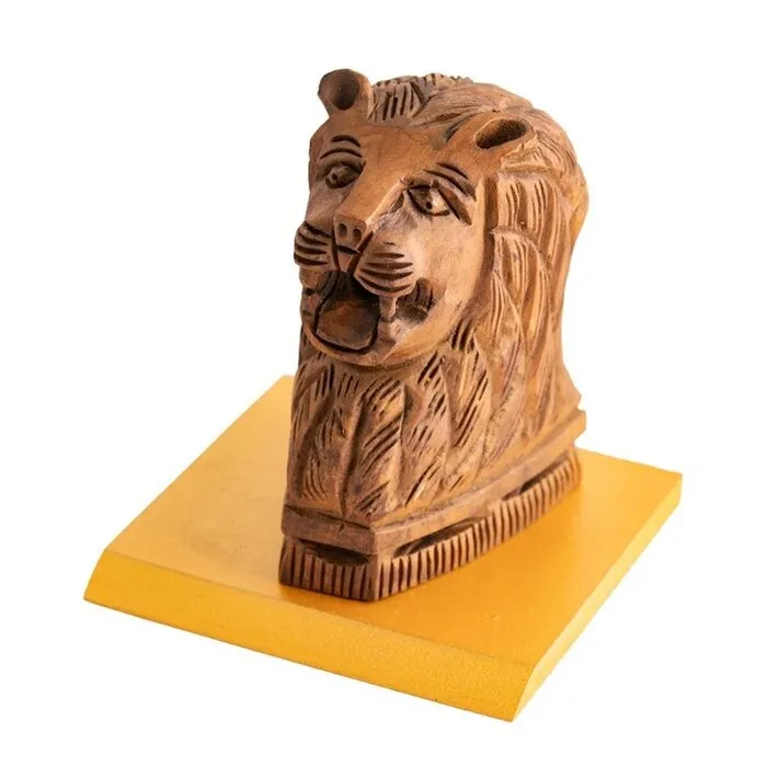 Kegelhouder Leeuw Cederhout