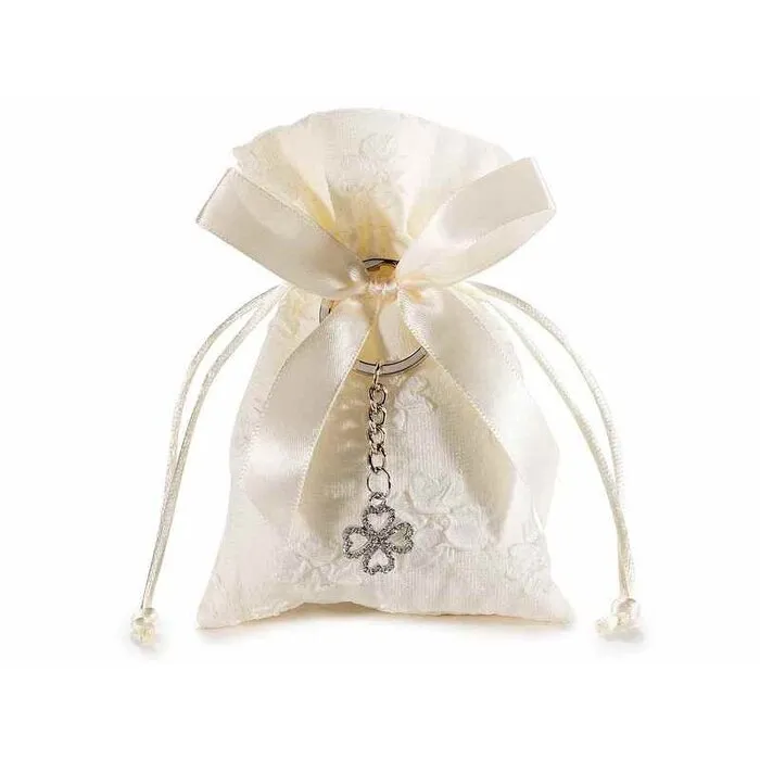 Geborduurde stoffen zakje met sleutelhanger klavertje vier