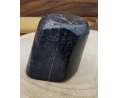 Zwarte toermalijn gepolijst 728 gram
