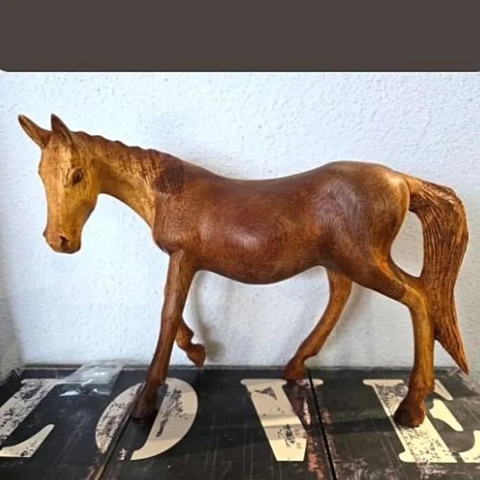 Paard in galop van hout