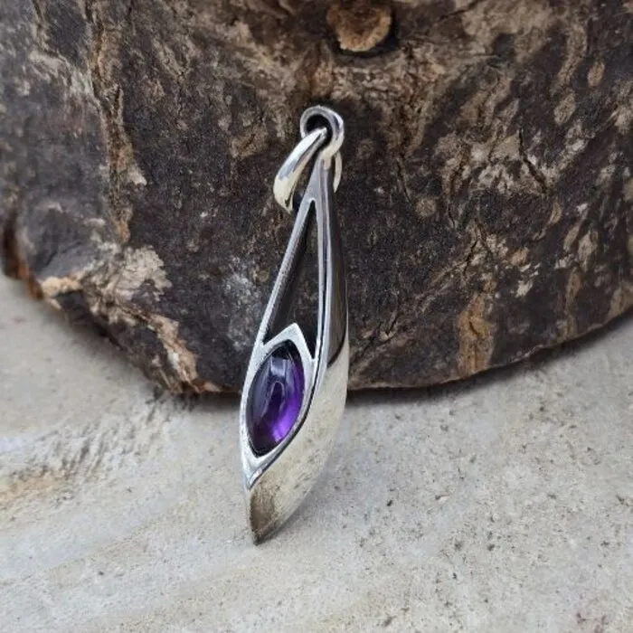Amethyst hangertje smal