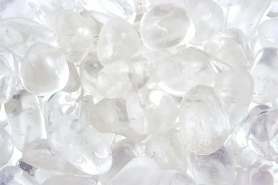 Bergkristal getrommeld 50 gram - 8 a 12 stuks