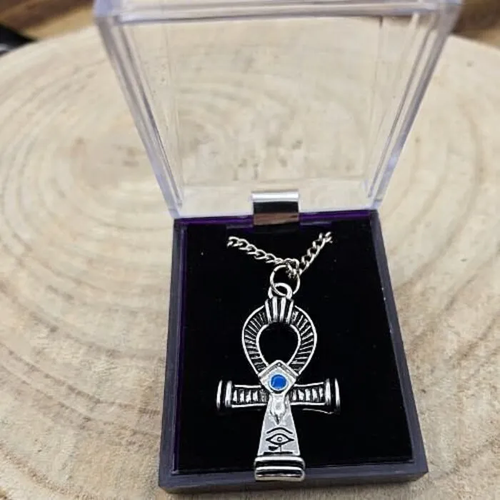 Ankh Hanger Zilverkleurig 45x25 mm met Ketting