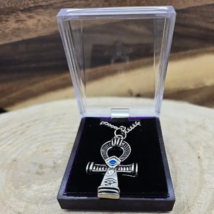 Ankh Hanger Zilverkleurig 45x25 mm met Ketting