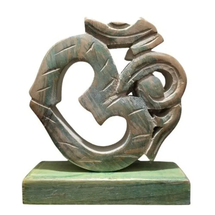 Houten Ohm Symbool op Standaard – Green Wash