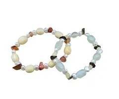 Set van 2 Edelsteen Armbandjes – Calciet & Rookkwarts met Parel