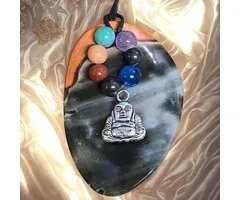 Jaspis Hanger met Chakrakralen & Boeddha Bedel