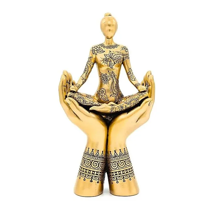 Yoga Meditatie Beeld Goudkleurig met Handen