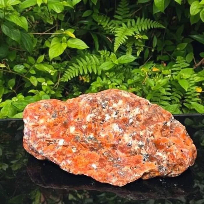 Ruwe Oranjerode Calciet ±730 g – Natuurlijke Edelsteen voor Energie en Creativiteit