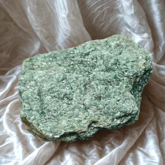 Fuchsiet Ruw 147 gram – Natuurlijke Edelsteen voor Zelfliefde, Balans en Spirituele Groei