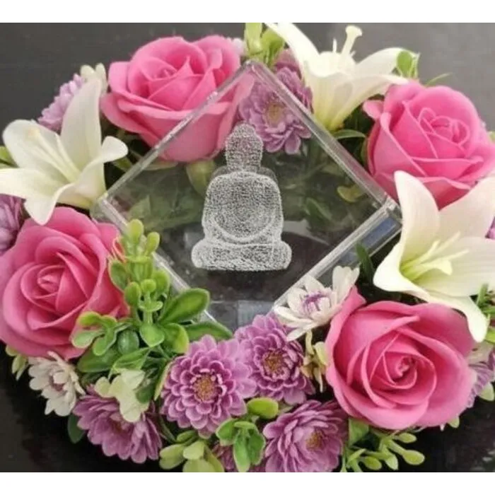 3D Glaskubus met Gelaserde Tibetaanse Boeddha – 40 mm