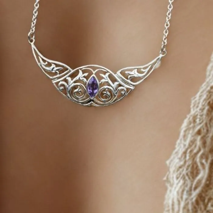 Keltische knoop halsketting met Amethyst steentje - 925 sterling zilver