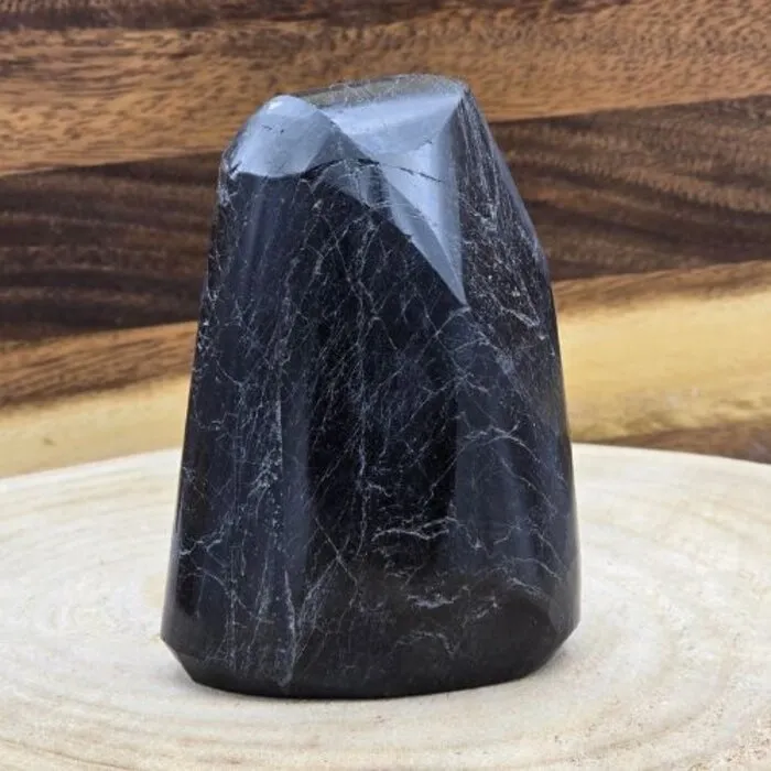 Zwarte Toermalijn Edelsteen Groot Geslepen – 11 x 8 cm / 708g