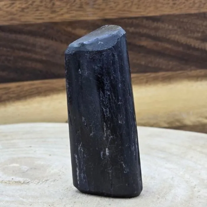 Zwarte Toermalijn Edelsteen Geslepen – 8 cm / 116g