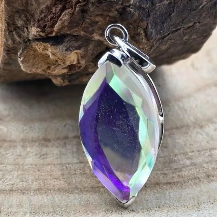925 Sterling Zilveren Mystieke Topaas Hanger – Gefacetteerd & Iriserend