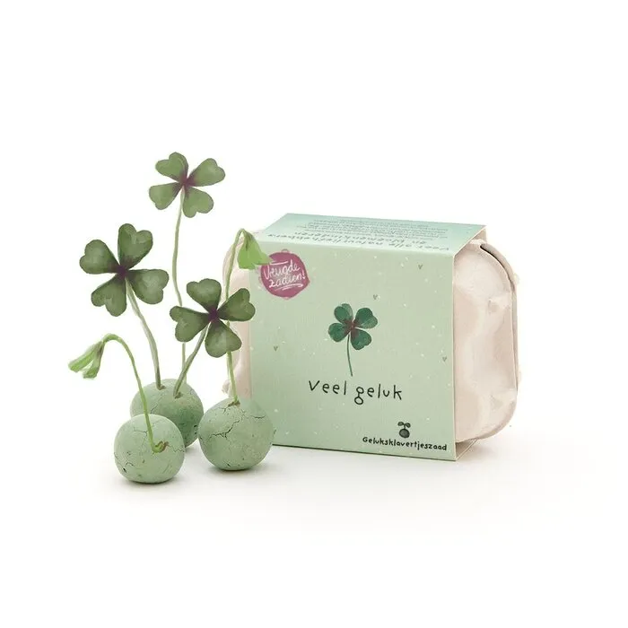 Veel geluk! Klavertjes in eierdoosje