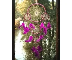 Dromenvanger 16 cm roze met schelpjes en kralen