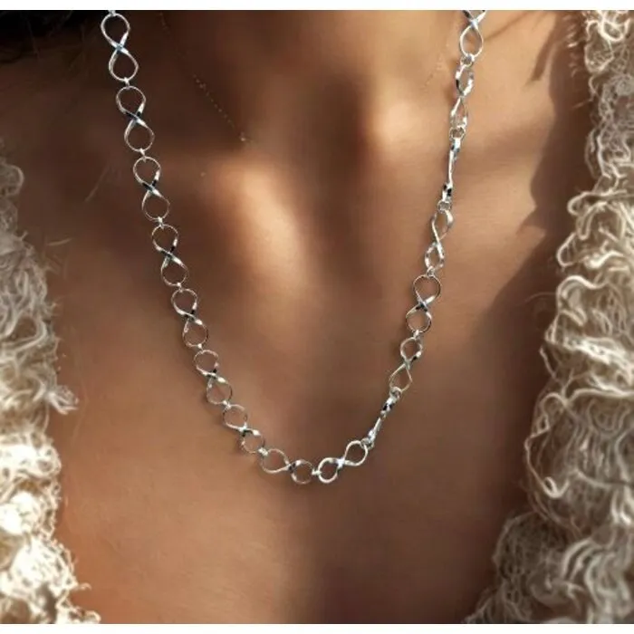 Collier met Lemniscaat Symbolen – 925 Sterling Zilver