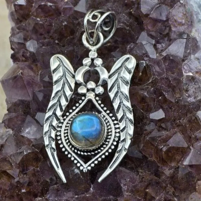 Zilveren Labradoriet Hanger met Vleugels – Handgemaakt 925 Sterling Silver