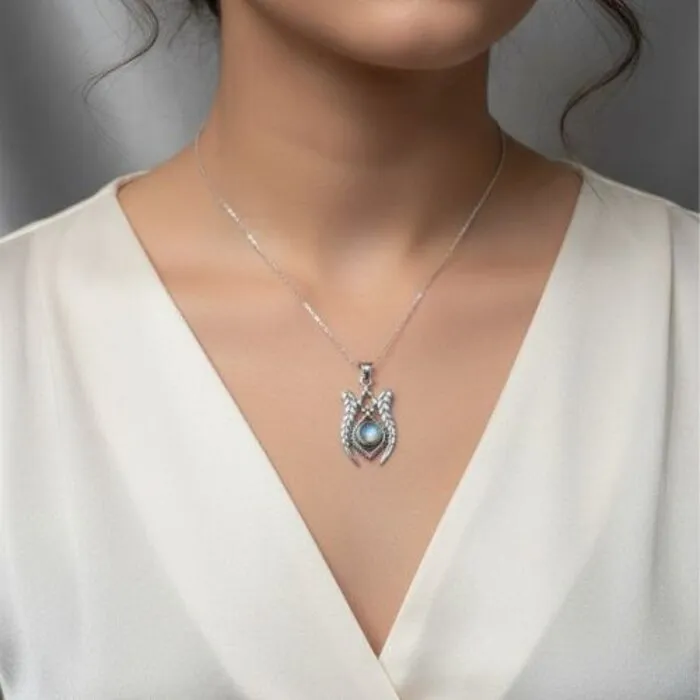 Zilveren Labradoriet Hanger met Vleugels – Handgemaakt 925 Sterling Silver