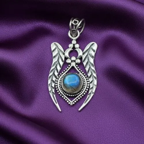 Zilveren Labradoriet Hanger met Vleugels – Sterling Silver