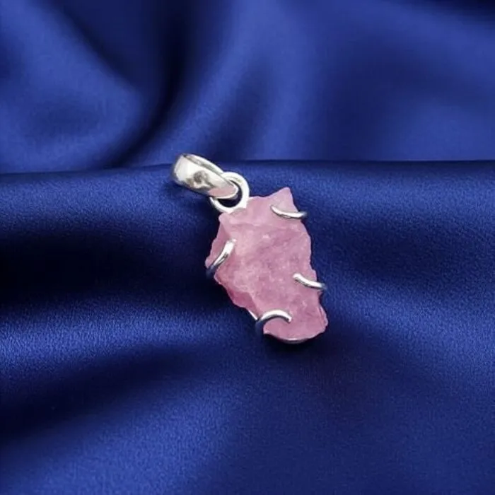 Zilveren Hanger met Ruwe Rozenkwarts – Handgemaakt 925 Sterling Silver
