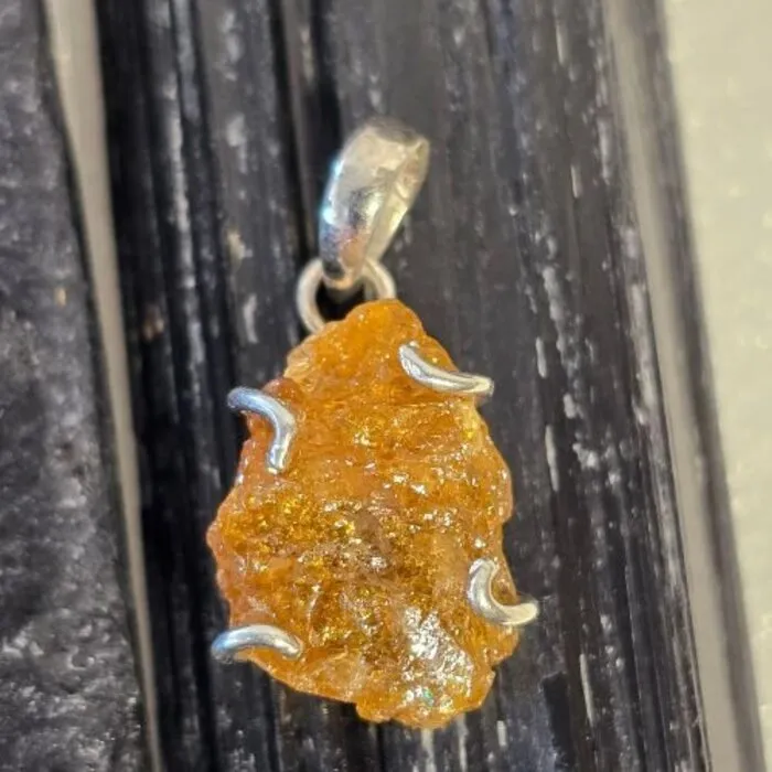 Zilveren Hanger Oranje Toermalijn – Ruwe Edelsteen in 925 Sterling Zilver