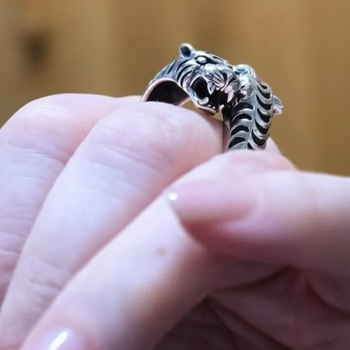 Ring zilver met een stoere tijger