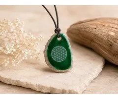 Agaatschijf hanger met levensbloem groen