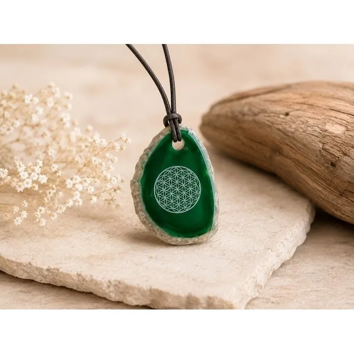 Agaatschijf hanger met levensbloem groen