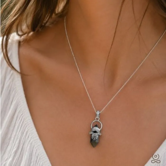 Hangerzilver dubbeleinder Labradoriet met hand Fatima