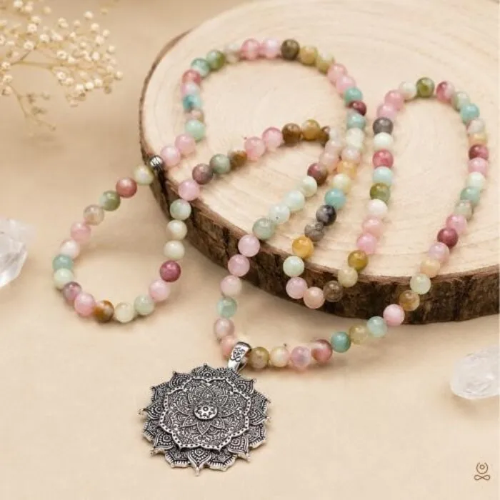 Mala rozenkwarts amazoniet rhodoniet en lotus