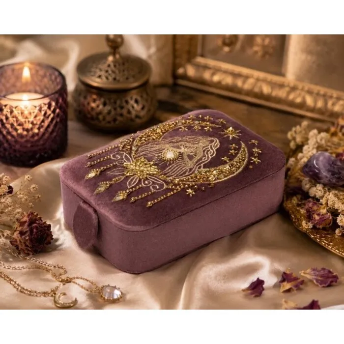 Sieraden / tarotdoos fluweel roze met godin