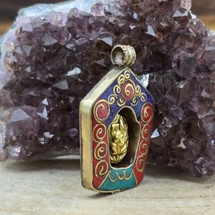 Ganesha Hanger Tibetaanse Stijl met Koord – Kleurrijk