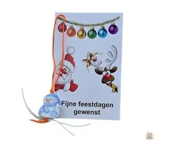 Kerstkaartje met sneeuwpop gelukshangertje