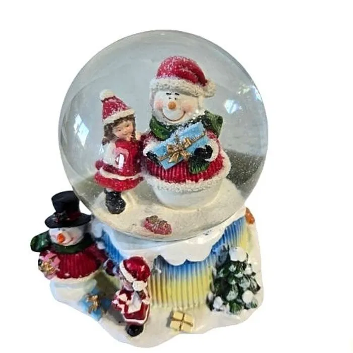 Kerst sneeuwbol met muziekdoosje – Sneeuwpop en meisje – 16 cm