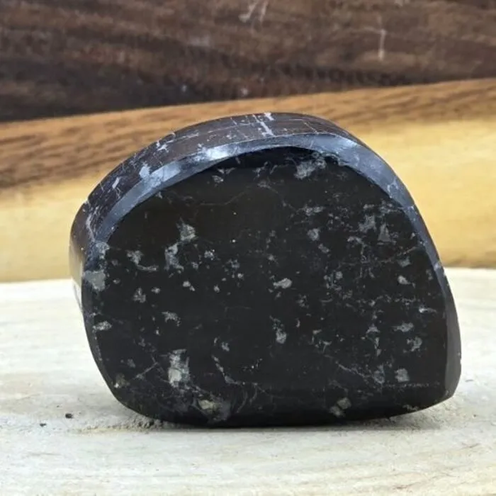 Zwarte Toermalijn Edelsteen Geslepen – 229 gram – 5,5 cm – Uniek Exemplaar